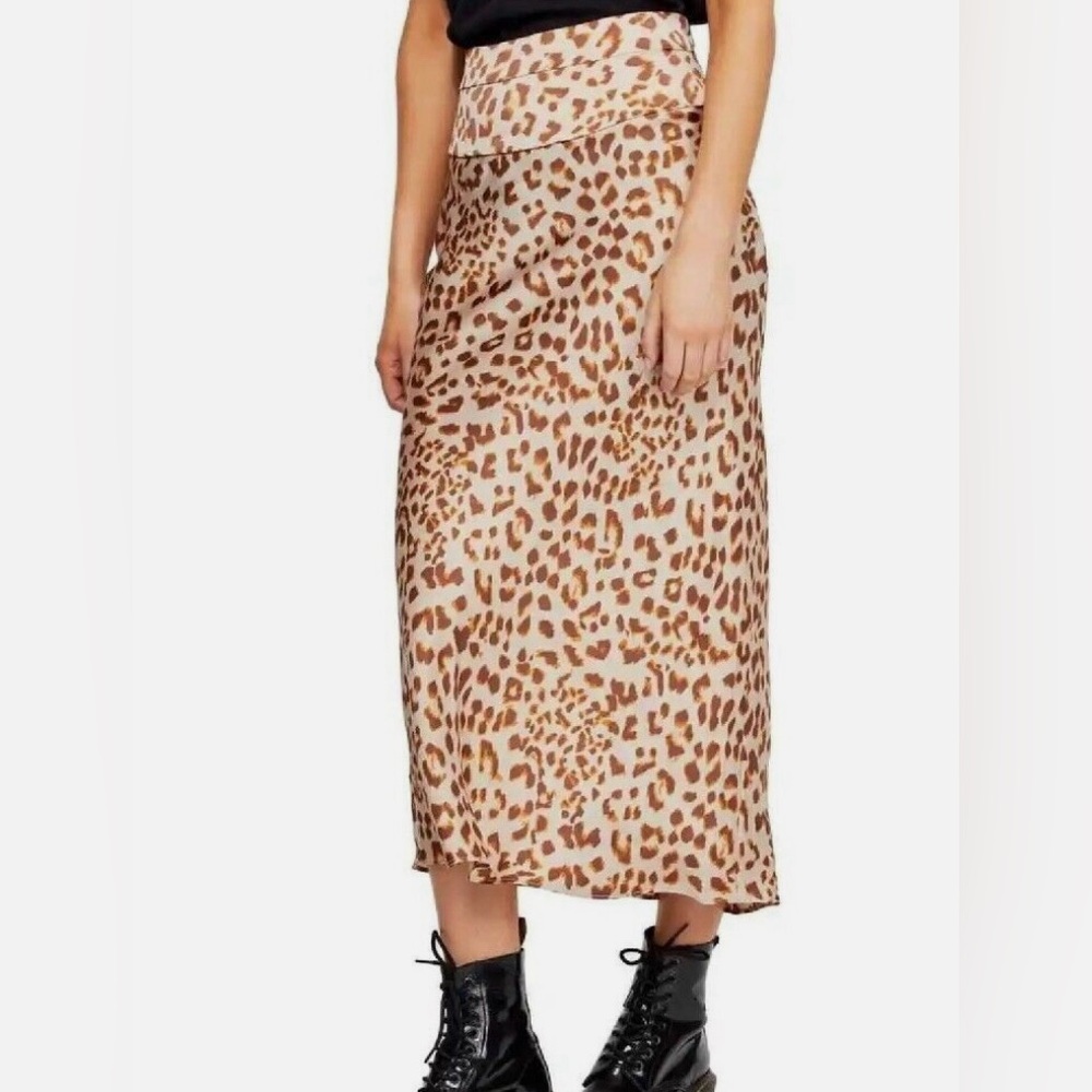 Free People Normani Leopard Print Midi Skirt, Size 2, Excellent condition.